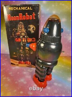 Tin toy MOON ROBOT limited edition Japan's space age classic! (294/400) mint/box